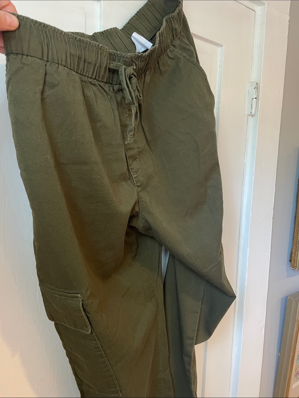 GAP Women's Olive Capris